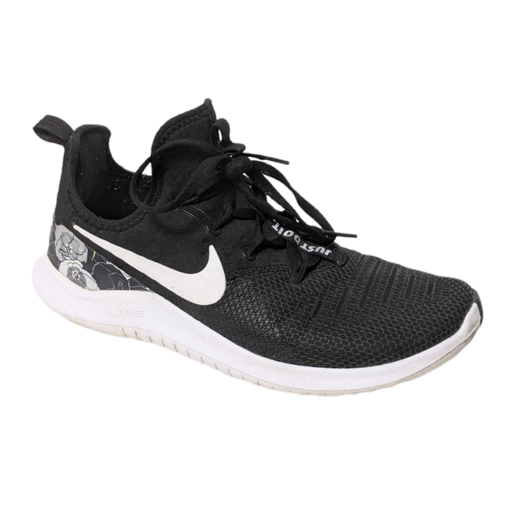 NIKE Free TR8 Training Sneakers Floral 7